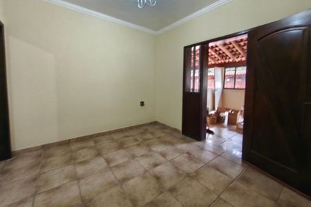 Sala de casa para alugar com 2 quartos, 160m² em Jardim Nova Europa, Campinas