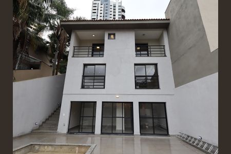 Casa para alugar com 145m², 3 quartos e 2 vagasFachada/ Área externa