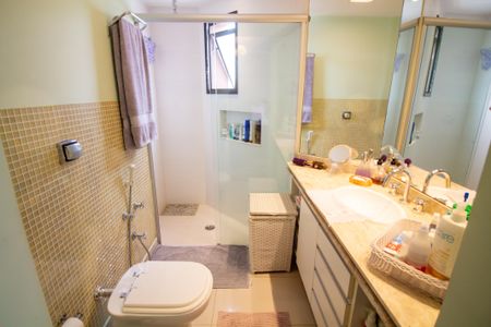 Apartamento para alugar com 158m², 3 quartos e 2 vagasBanheiro da Suíte 2