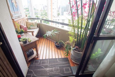 Apartamento para alugar com 158m², 3 quartos e 2 vagasTerraço