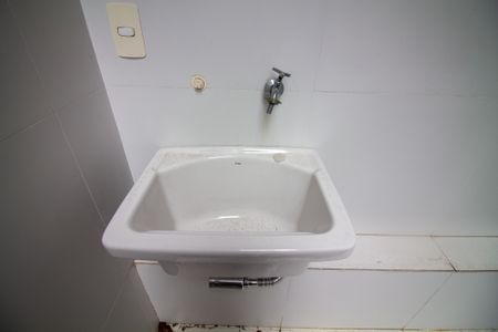 Casa à venda com 100m², 2 quartos e 2 vagas Casa à venda com 100m², 2 quartos e 2 vagasÁrea de Serviço