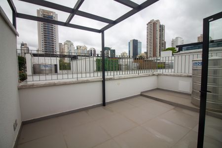 Casa à venda com 100m², 2 quartos e 2 vagas Casa à venda com 100m², 2 quartos e 2 vagasVaranda