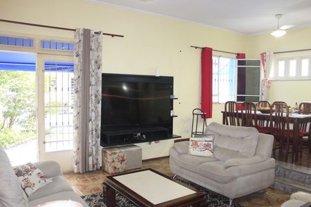 Sala de casa à venda com 4 quartos, 240m² em Vila Galvão, Guarulhos