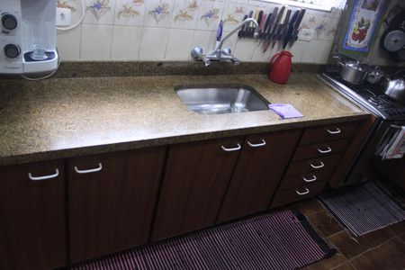 Casa à venda com 240m², 4 quartos e 4 vagasCozinha