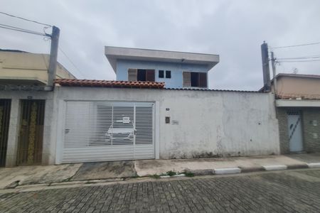Casa à venda com 240m², 4 quartos e 4 vagas Casa à venda com 240m², 4 quartos e 4 vagasFachada do imóvel
