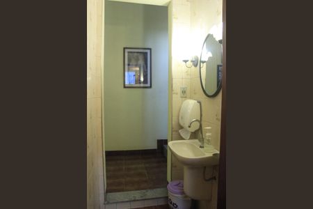 Casa à venda com 240m², 4 quartos e 4 vagasLavabo