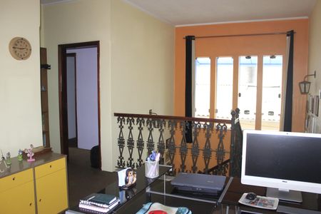 Casa à venda com 240m², 4 quartos e 4 vagasHall dos quartos/ esritório