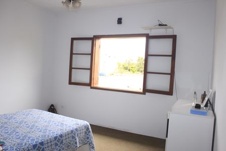 Casa à venda com 240m², 4 quartos e 4 vagasSuíte 1