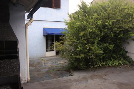 Casa à venda com 240m², 4 quartos e 4 vagasQuintal com árvore frutifera