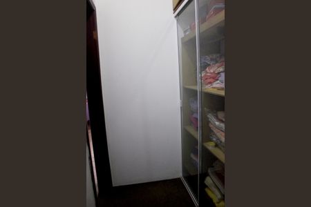 Casa à venda com 240m², 4 quartos e 4 vagasCloset do quarto 1