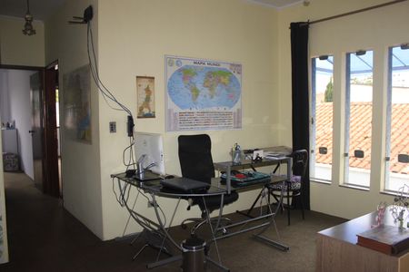 Casa à venda com 240m², 4 quartos e 4 vagasHall dos quartos/ esritório