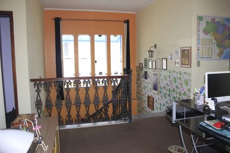 Casa à venda com 240m², 4 quartos e 4 vagasHall dos quartos/ esritório