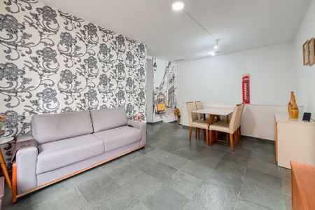 Casa à venda com 180m², 6 quartos e 2 vagasSala