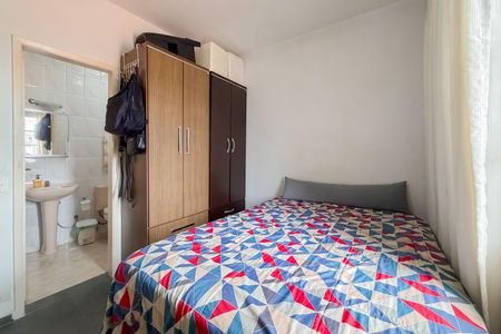 Casa à venda com 180m², 6 quartos e 2 vagasSuíte