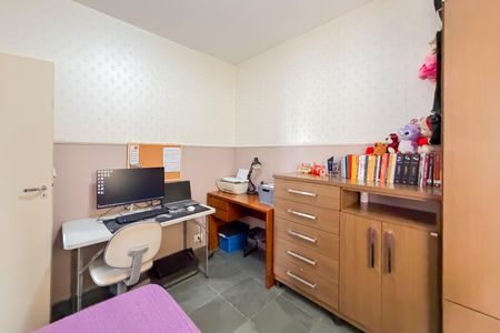 Casa à venda com 180m², 6 quartos e 2 vagasQuarto 2