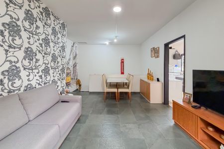 Sala de casa à venda com 6 quartos, 180m² em Ipiranga, São Paulo