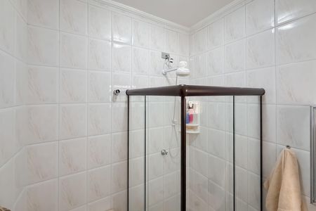 Casa à venda com 180m², 6 quartos e 2 vagasBanheiro Social