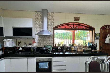 Foto 12 de casa à venda com 4 quartos, 480m² em Castelo, Belo Horizonte