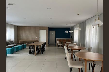 Apartamento para alugar com 35m², 2 quartos e sem vaga Apartamento para alugar com 35m², 2 quartos e sem vagaÁrea comum - Salão de festas