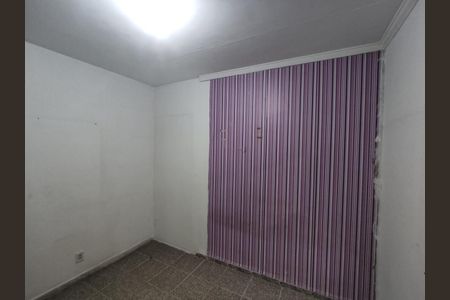 Quarto de apartamento para alugar com 2 quartos, 110m² em Acari, Rio de Janeiro