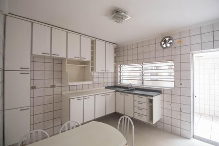 Casa para alugar com 73m², 2 quartos e 1 vaga Casa para alugar com 73m², 2 quartos e 1 vagaCozinha