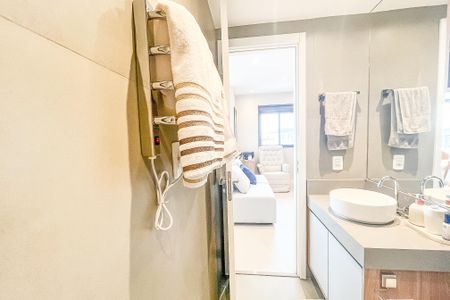 Apartamento à venda com 67m², 2 quartos e 1 vaga Apartamento à venda com 67m², 2 quartos e 1 vagaBanheiro Social