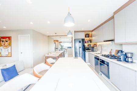 Sala de apartamento à venda com 2 quartos, 67m² em Vila Anastácio, São Paulo