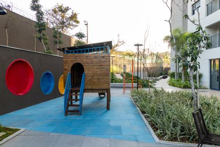 Apartamento à venda com 67m², 2 quartos e 1 vaga Apartamento à venda com 67m², 2 quartos e 1 vagaÁrea comum - Playground