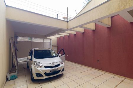 Casa para alugar com 220m², 3 quartos e 4 vagas Casa para alugar com 220m², 3 quartos e 4 vagasGaragem