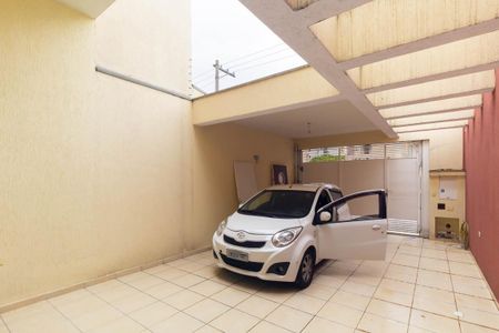 Casa para alugar com 220m², 3 quartos e 4 vagas Casa para alugar com 220m², 3 quartos e 4 vagasGaragem