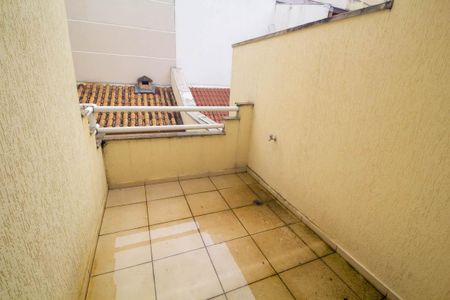 Casa para alugar com 220m², 3 quartos e 4 vagas Casa para alugar com 220m², 3 quartos e 4 vagasVaranda do Quarto 3