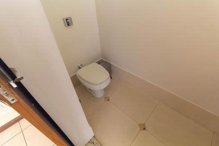 Casa para alugar com 220m², 3 quartos e 4 vagas Casa para alugar com 220m², 3 quartos e 4 vagasLavabo