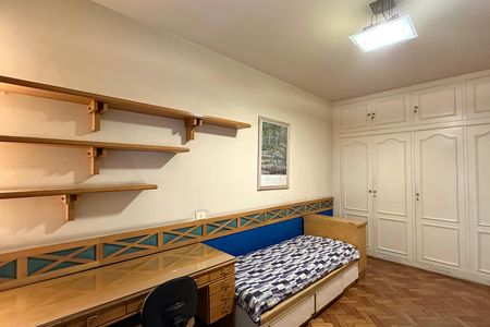 Apartamento para alugar com 220m², 4 quartos e 2 vagas Apartamento para alugar com 220m², 4 quartos e 2 vagasQuarto 2