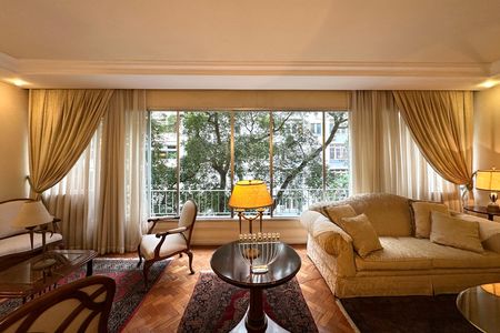 Apartamento para alugar com 220m², 4 quartos e 2 vagas Apartamento para alugar com 220m², 4 quartos e 2 vagasSala