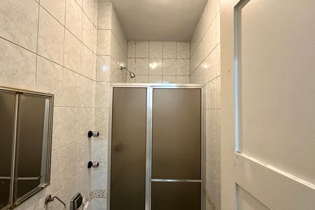 Banheiro de serviço de apartamento para alugar com 4 quartos, 220m² em Copacabana, Rio de Janeiro