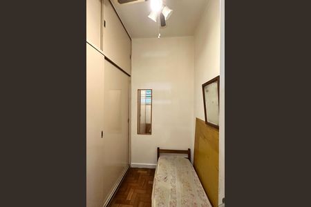 Apartamento para alugar com 220m², 4 quartos e 2 vagas Apartamento para alugar com 220m², 4 quartos e 2 vagasQuarto de serviço