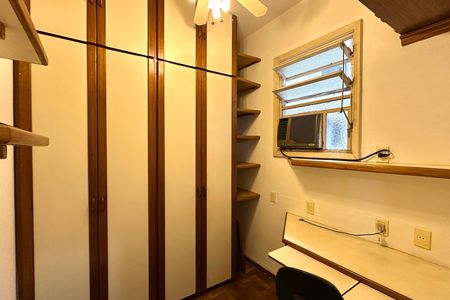 Apartamento para alugar com 220m², 4 quartos e 2 vagas Apartamento para alugar com 220m², 4 quartos e 2 vagasQuarto de serviço
