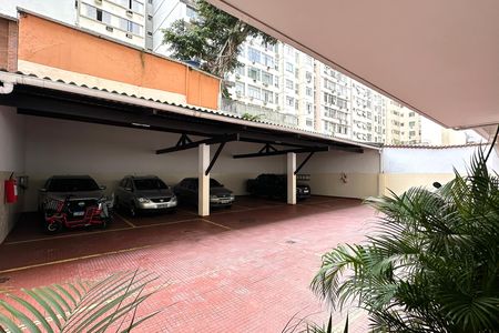Apartamento para alugar com 220m², 4 quartos e 2 vagas Apartamento para alugar com 220m², 4 quartos e 2 vagasÁrea comum