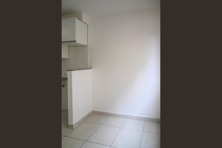 Sala de apartamento para alugar com 2 quartos, 32m² em Parque Fongaro, São Paulo