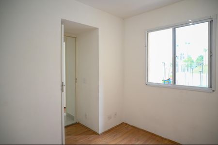 Quarto 2 de apartamento para alugar com 2 quartos, 32m² em Parque Fongaro, São Paulo