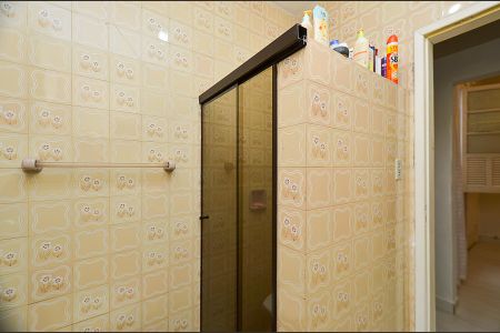 Banheiro de casa para alugar com 2 quartos, 100m² em Santa Efigênia, Belo Horizonte