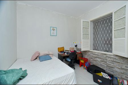 Quarto 2 de casa para alugar com 2 quartos, 100m² em Santa Efigênia, Belo Horizonte
