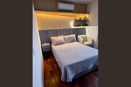 Quarto de casa de condomínio à venda com 4 quartos, 360m² em Alphaville, Santana de Parnaíba