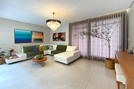 Casa à venda com 429m², 3 quartos e 3 vagasSala