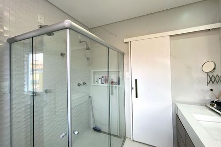 Casa à venda com 429m², 3 quartos e 3 vagasBanheiro da Semi Suíte