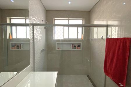 Casa à venda com 429m², 3 quartos e 3 vagasBanheiro da Suíte 3