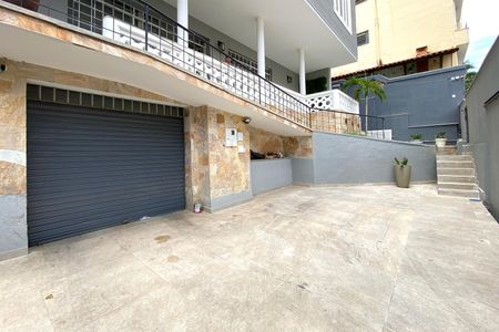 Casa à venda com 429m², 3 quartos e 3 vagasGaragem