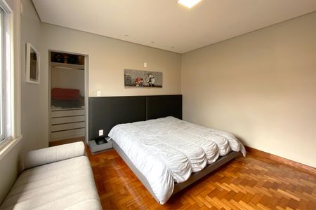 Casa à venda com 429m², 3 quartos e 3 vagasSemi Suite 1