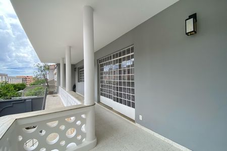 Casa à venda com 429m², 3 quartos e 3 vagasVaranda