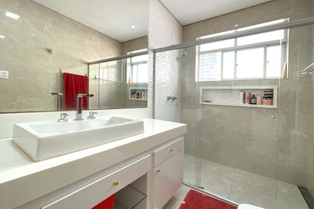 Casa à venda com 429m², 3 quartos e 3 vagasBanheiro da Suíte 3